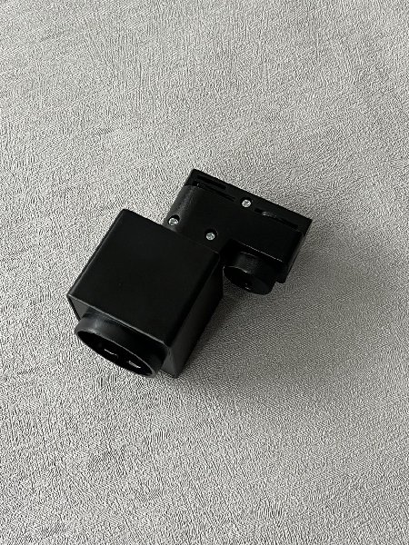 Розетка 4TRA  Одинарная С Заземлением Черный IP20 6А 250В Трековая с Предохранителем Svetlon