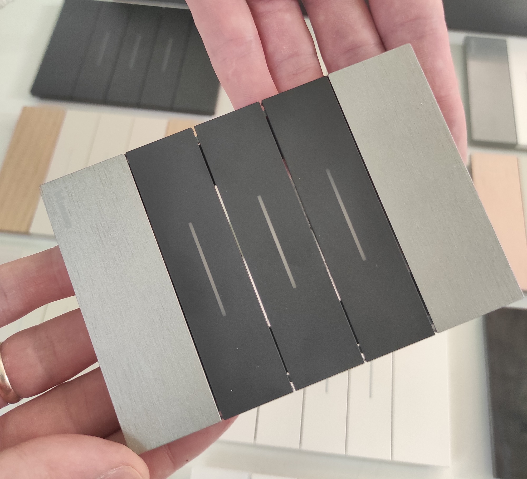 Умный выключатель Living Now