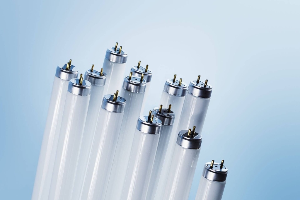 neskolko-fluorescentnyh-lamp.jpg neskolko-fluorescentnyh-lamp.jpg